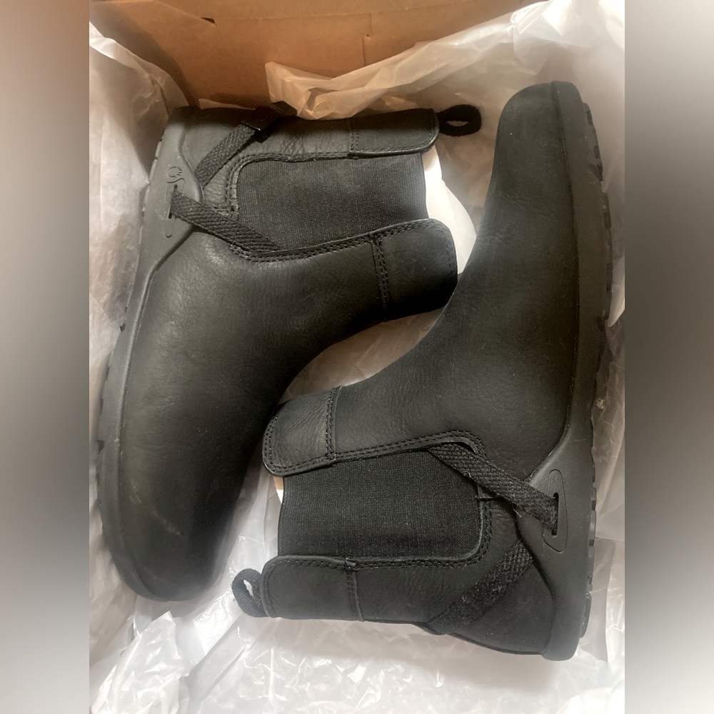 Black Tari Xero Bootie Size 6 Like New barefoot zero drop